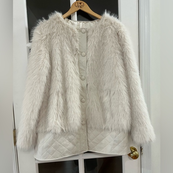 Dennis Basso Long Hair Faux Mink Coat with Faux Leather - size M - Picture 2 of 10